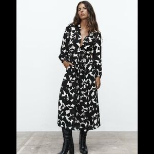 Zara Black and White Long Sleeve Dress